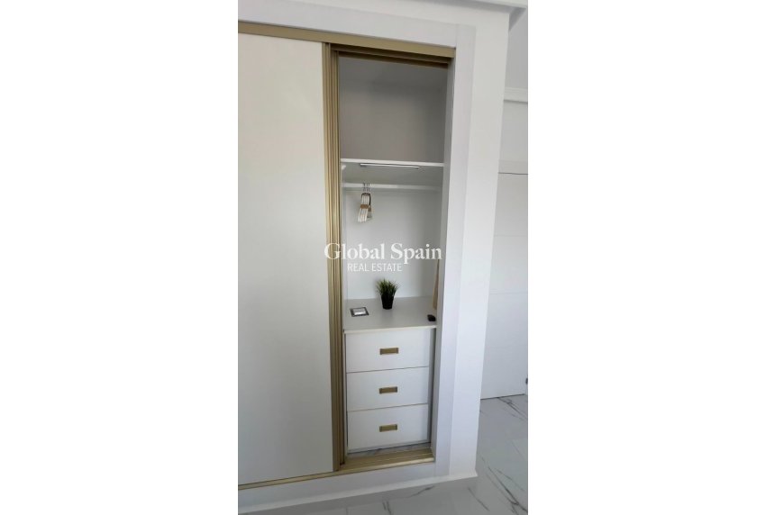 Venta - Semi separado -
ORIHUELA - Orihuela Costa