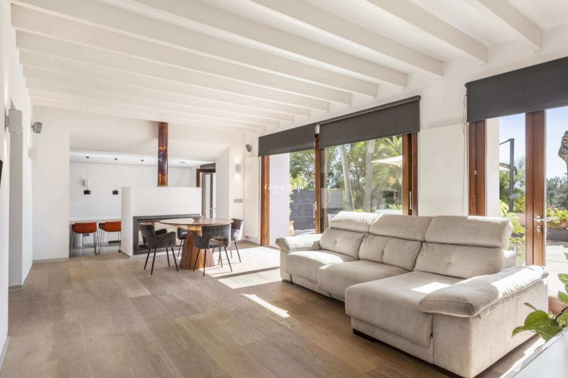 Venta - Semi separado -
Palma de Mallorca - Establiments