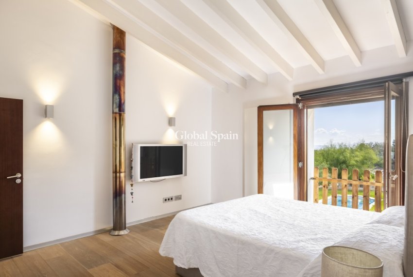 Venta - Semi separado -
Palma de Mallorca - Establiments