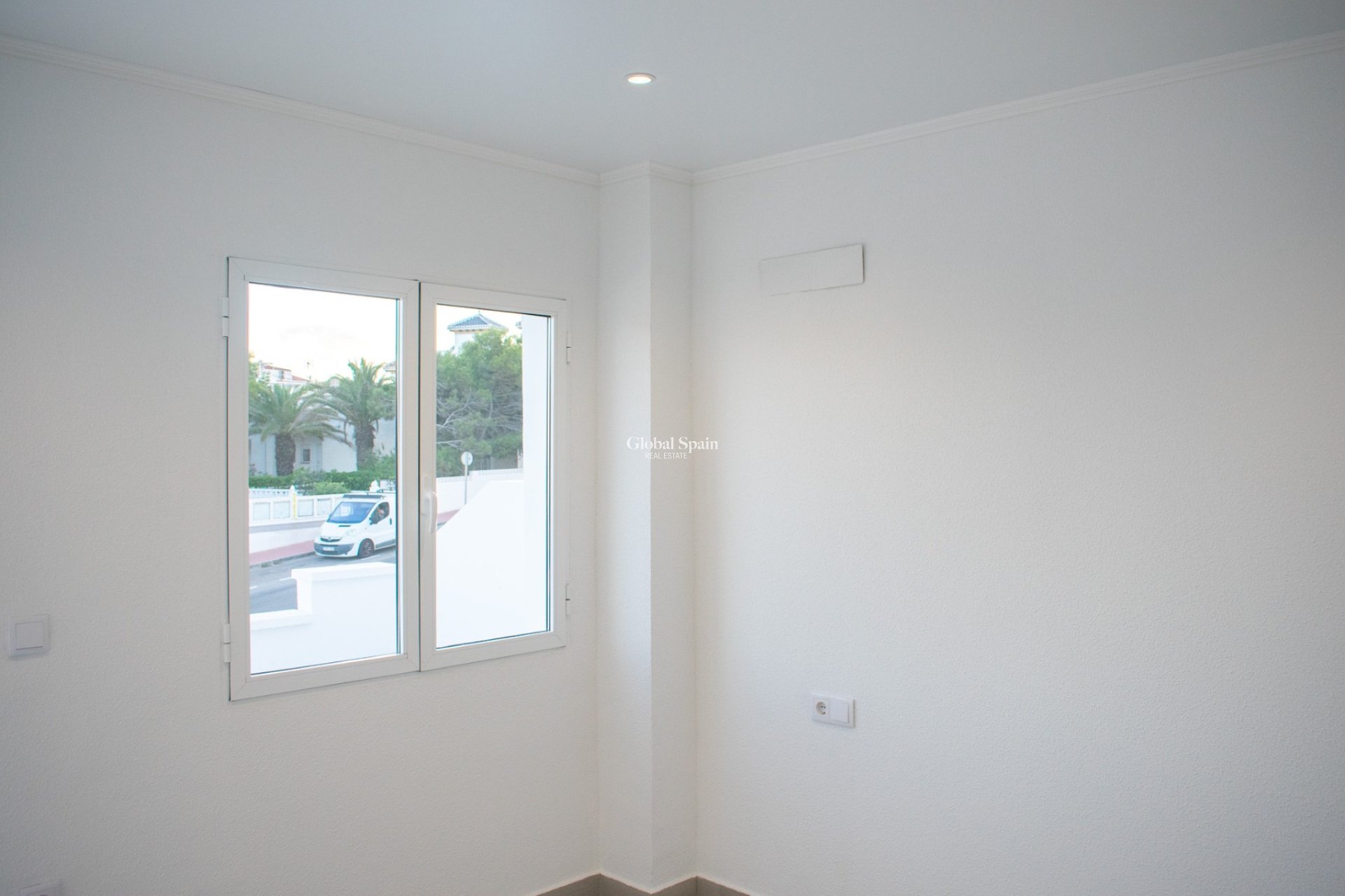 Venta - Semi separado -
TORREVIEJA - Torreblanca