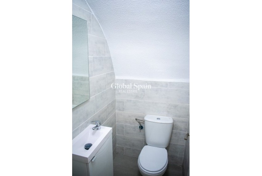 Venta - Semi separado -
TORREVIEJA - Torreblanca