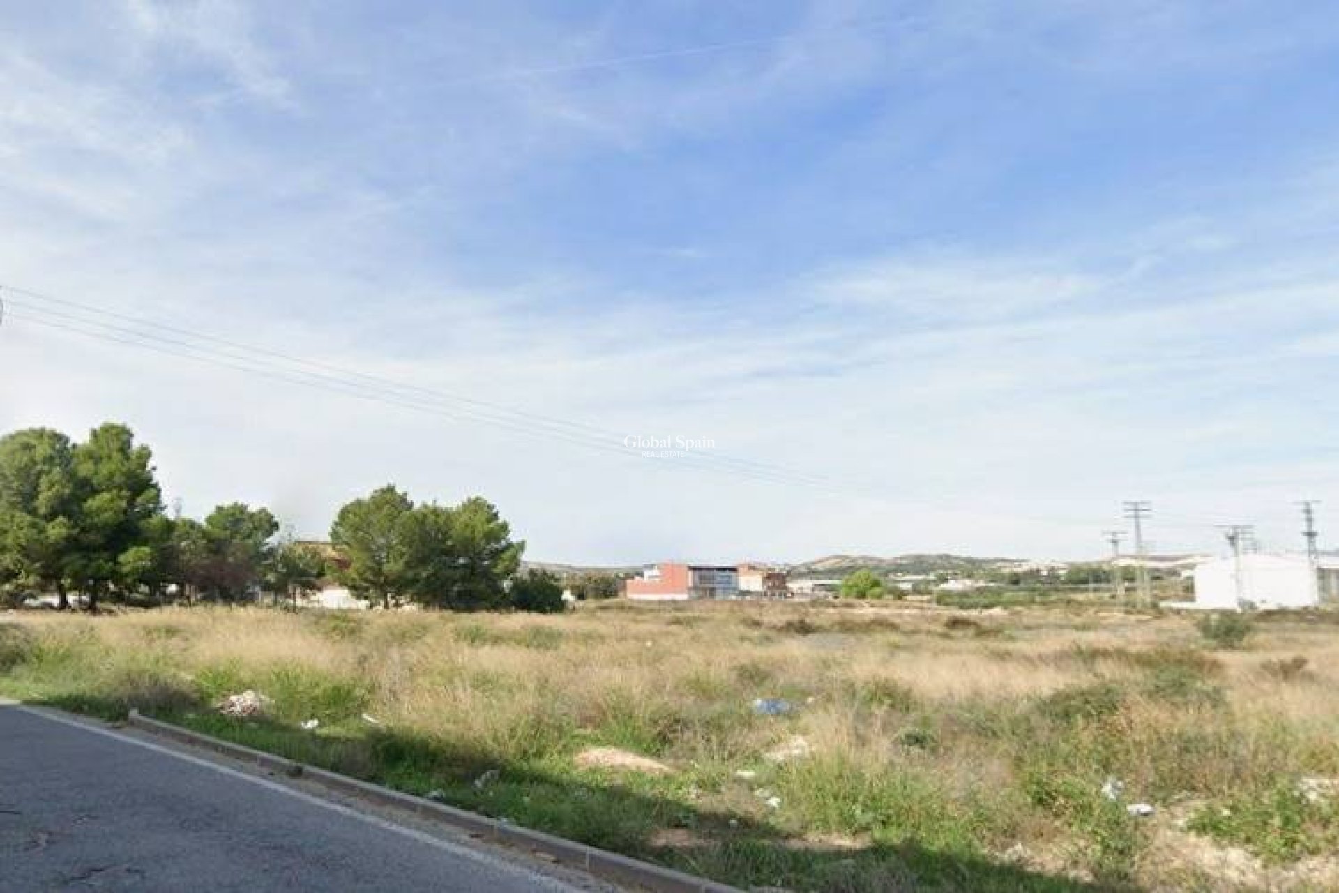 Venta - TERRENO -
ALCANTARILLA