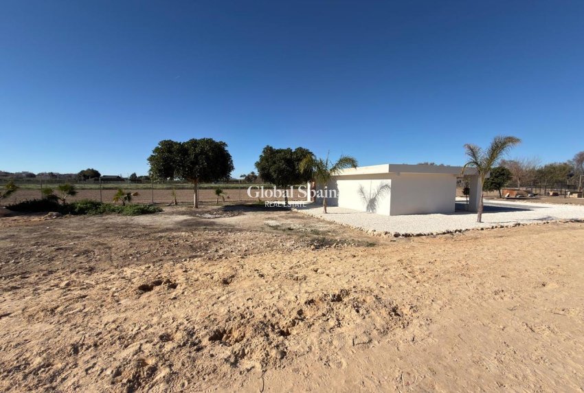 Venta - TERRENO -
ALGORFA - Inland