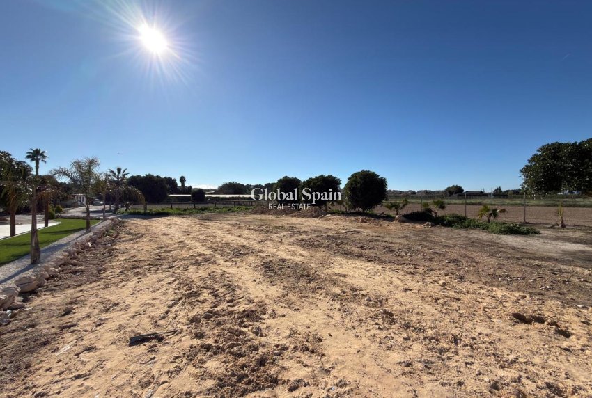 Venta - TERRENO -
ALGORFA - Inland