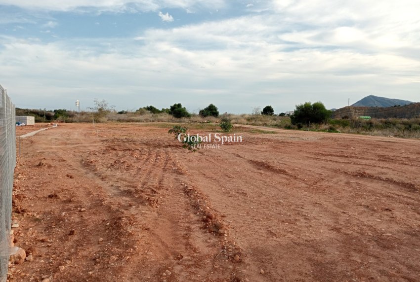 Venta - TERRENO -
ALTEA - Olla Altea