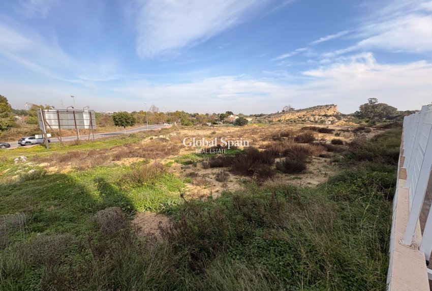 Venta - TERRENO -
CIUDAD QUESADA - La Marquesa Golf