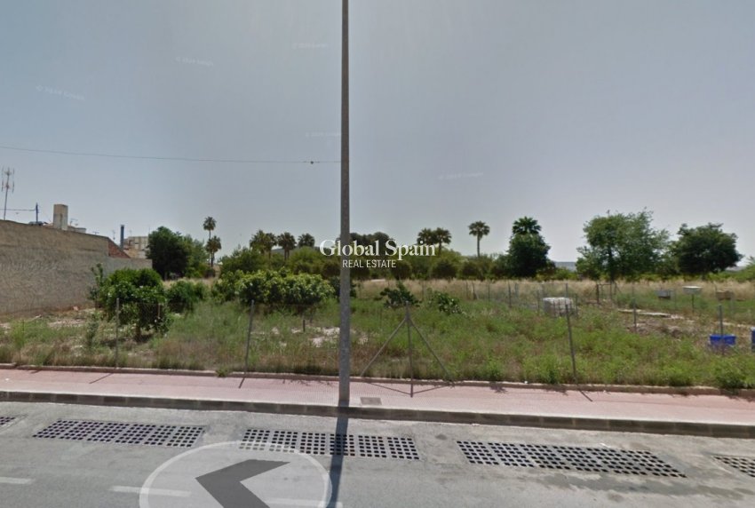 Venta - TERRENO -
DAYA NUEVA - Costa Blanca