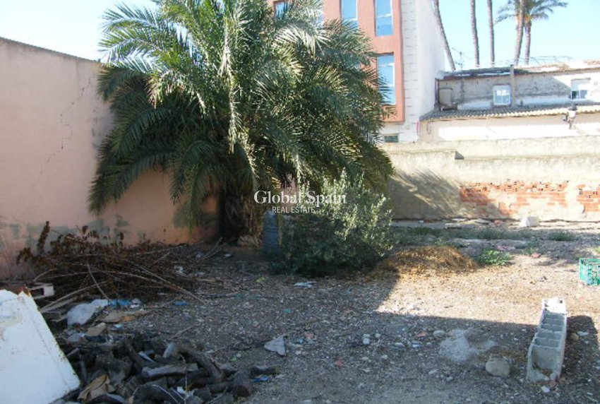 Venta - TERRENO -
DAYA VIEJA - Costa Blanca