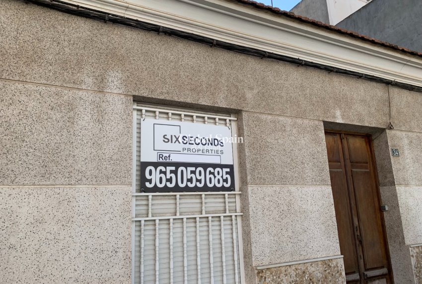 Venta - TERRENO -
GUARDAMAR DEL SEGURA - Guardamar pueblo