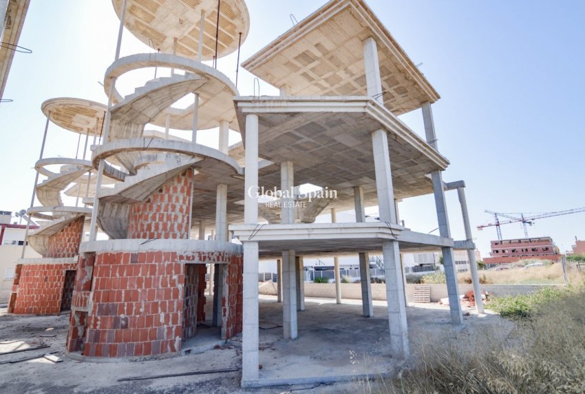 Venta - TERRENO -
GUARDAMAR DEL SEGURA