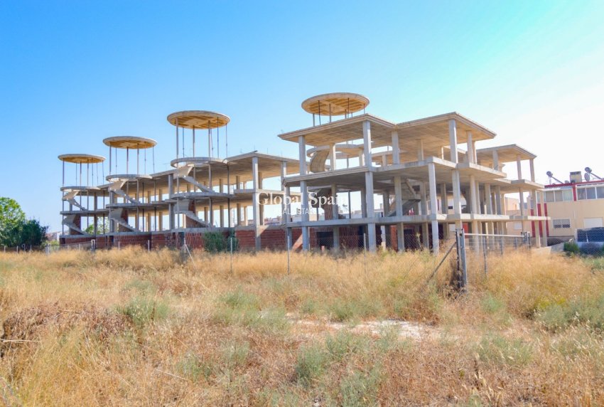 Venta - TERRENO -
GUARDAMAR DEL SEGURA