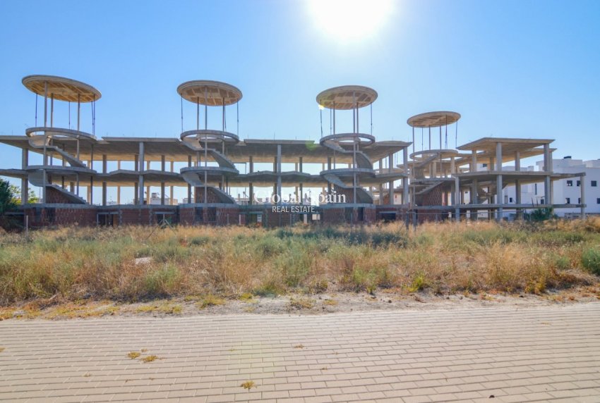 Venta - TERRENO -
GUARDAMAR DEL SEGURA