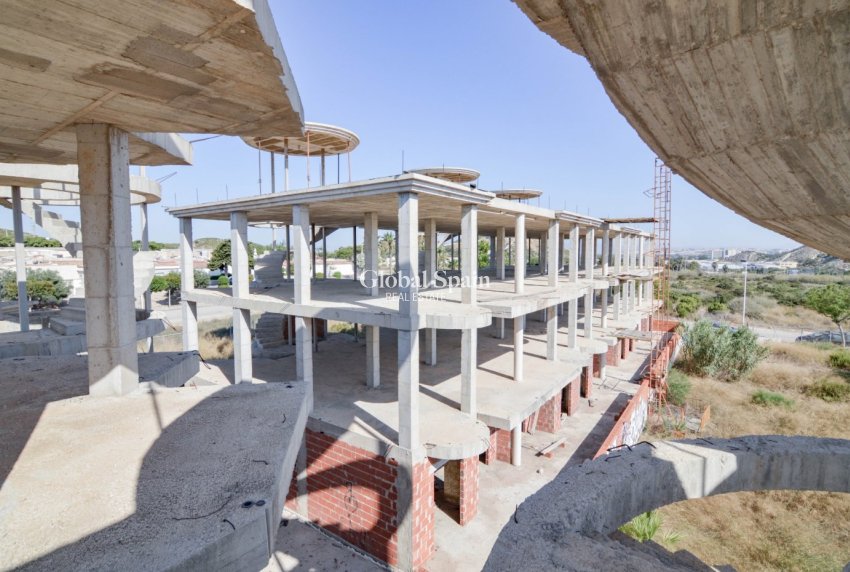 Venta - TERRENO -
GUARDAMAR DEL SEGURA