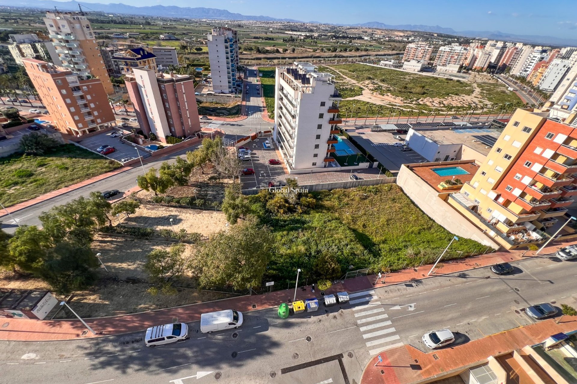 Venta - TERRENO -
GUARDAMAR DEL SEGURA