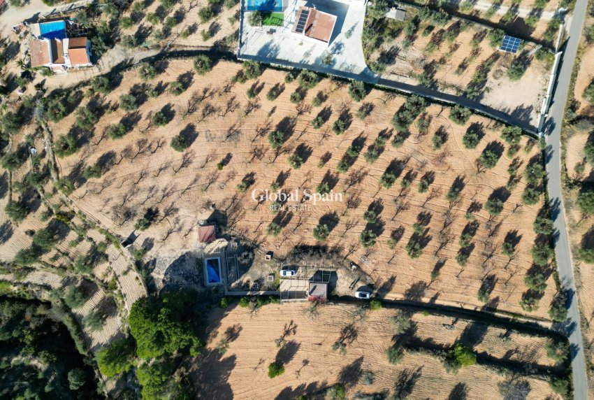 Venta - TERRENO -
IBI - Costa Blanca