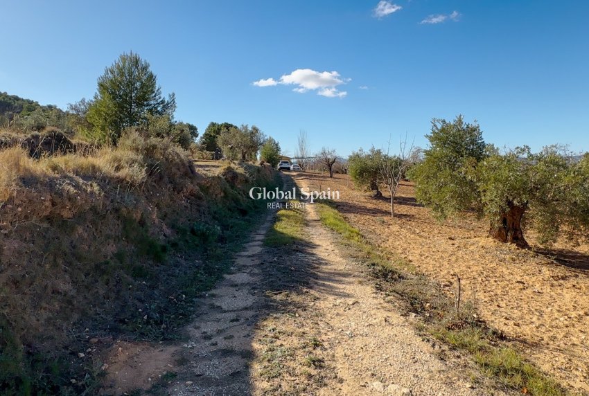 Venta - TERRENO -
IBI - Costa Blanca