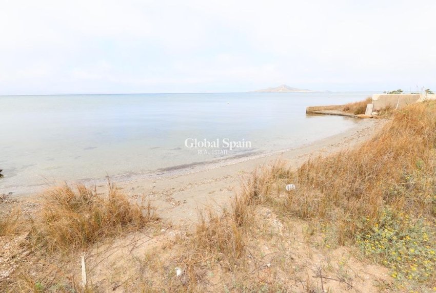 Venta - TERRENO -
LA MANGA DEL MAR MENOR - Costa Calida