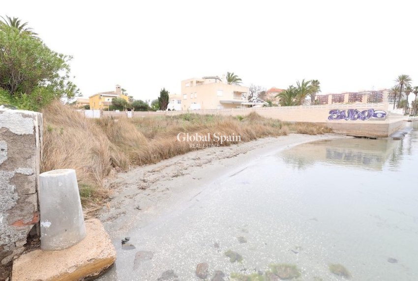 Venta - TERRENO -
LA MANGA DEL MAR MENOR - Costa Calida