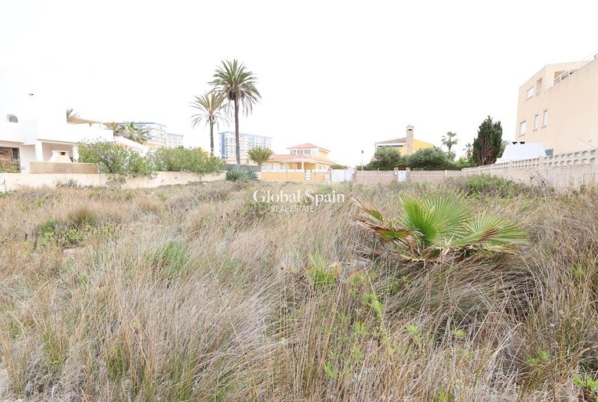 Venta - TERRENO -
LA MANGA DEL MAR MENOR - Costa Calida