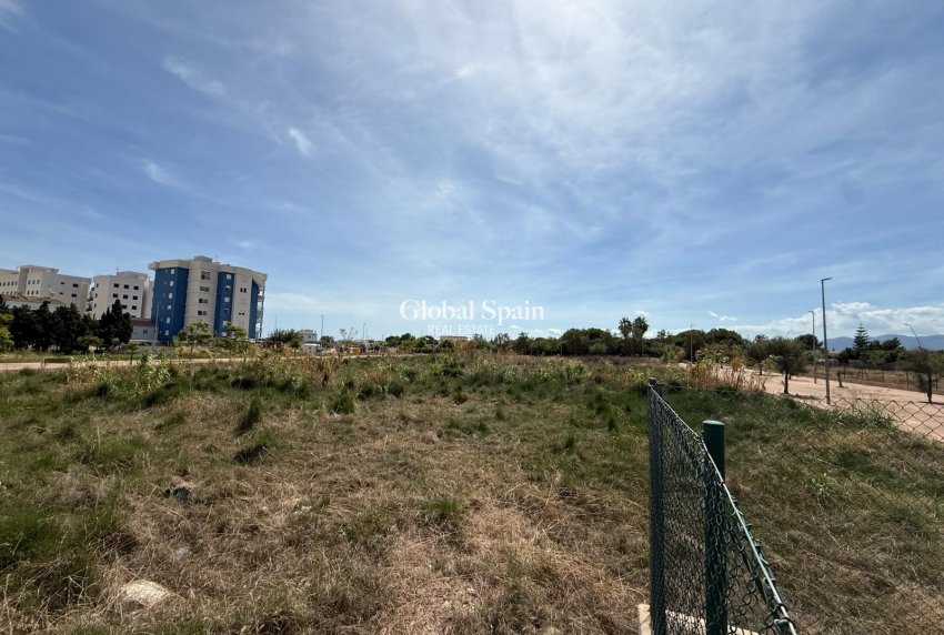 Venta - TERRENO -
PILES - Playa