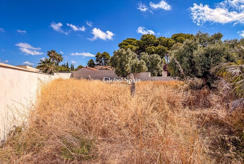 Venta - TERRENO -
SANTIAGO DE LA RIBERA - zona san blas