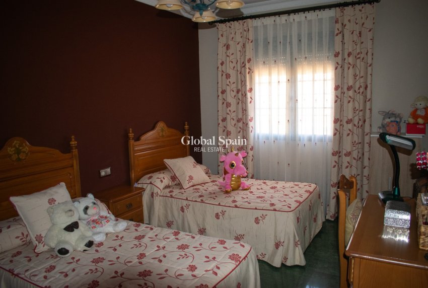 Venta - VILLA -
ALBACETE - Hellin