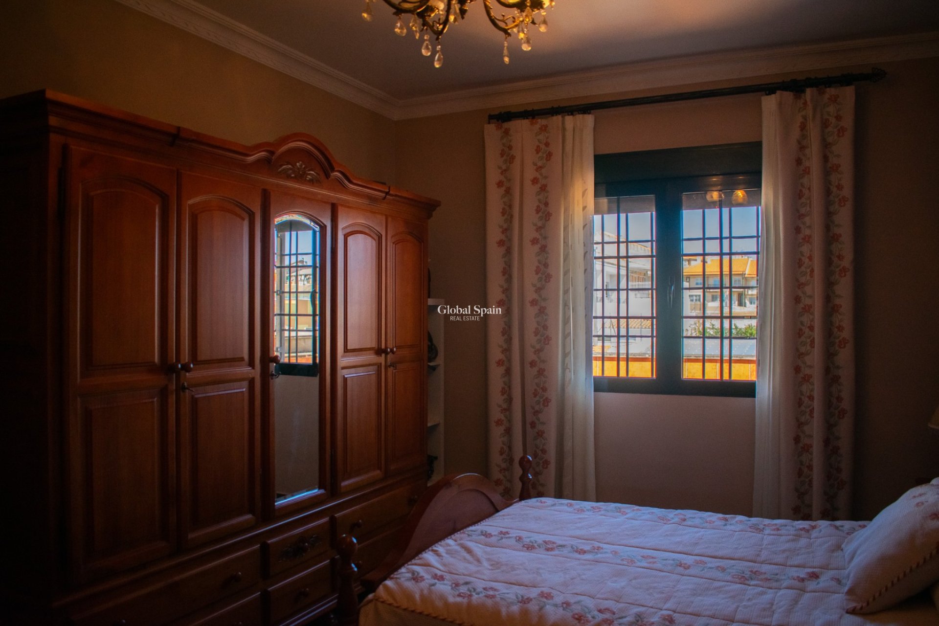 Venta - VILLA -
ALBACETE - Hellin