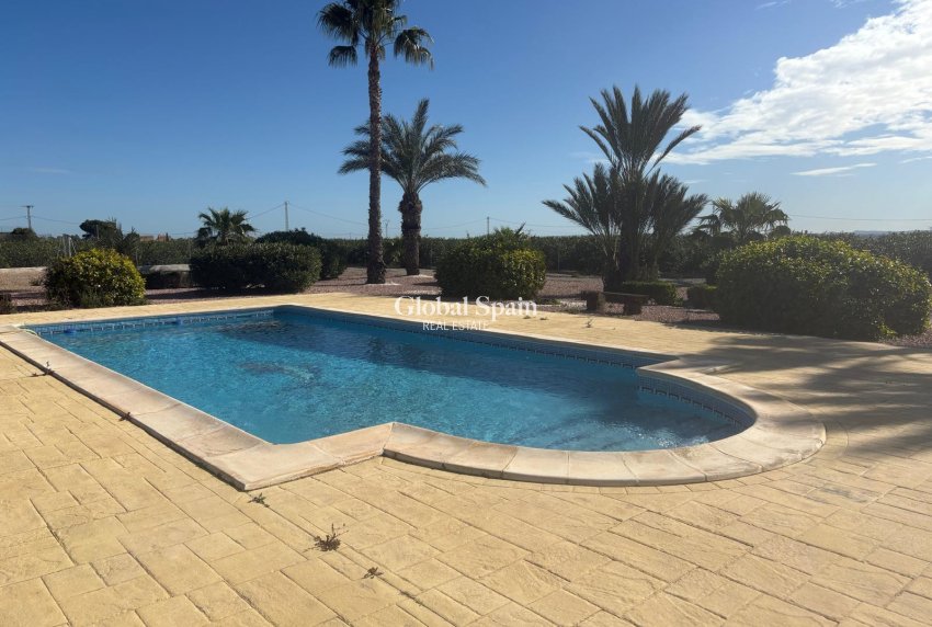 Venta - VILLA -
ALBATERA