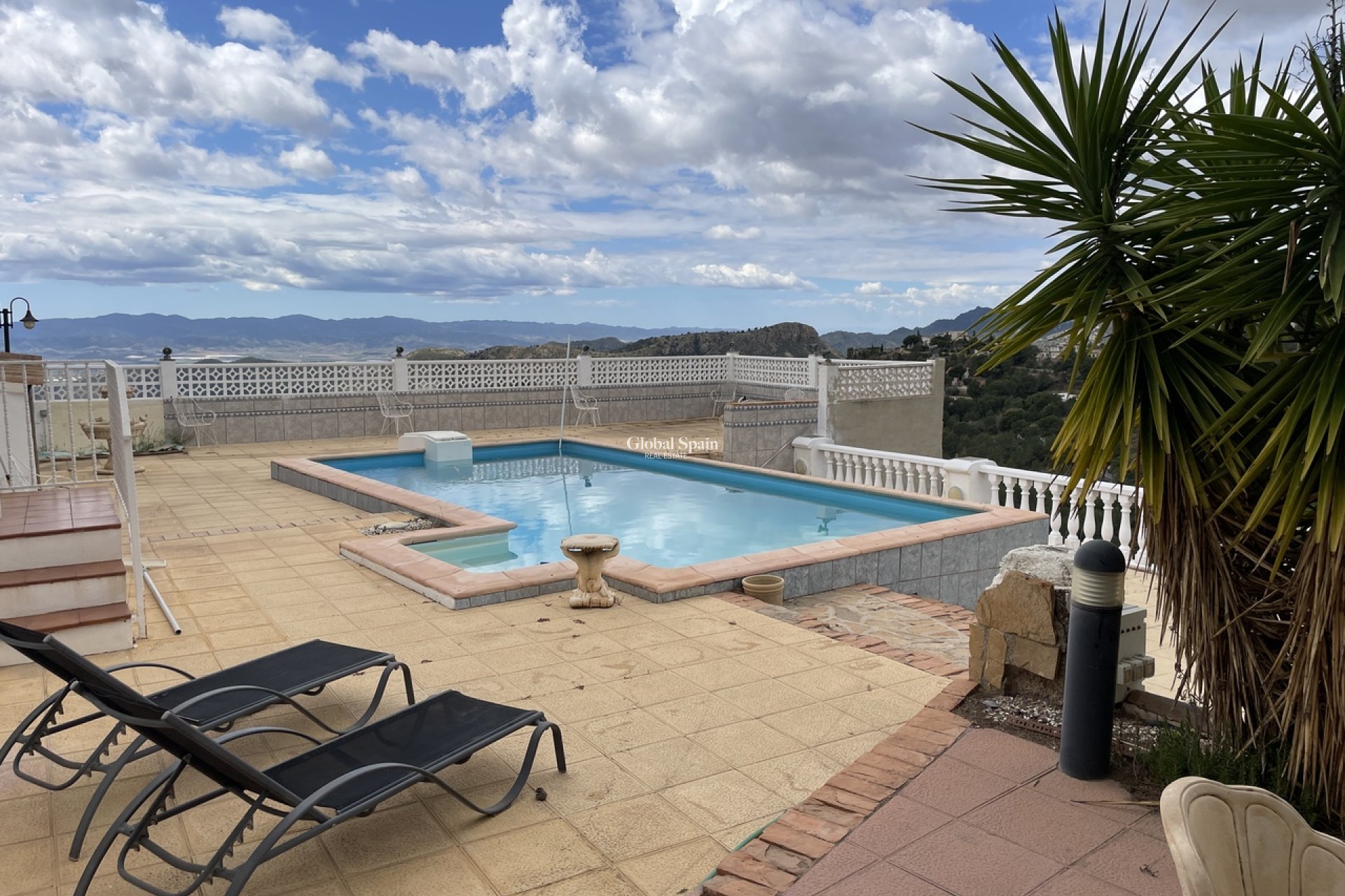 Venta - VILLA -
ALEDO - Inland