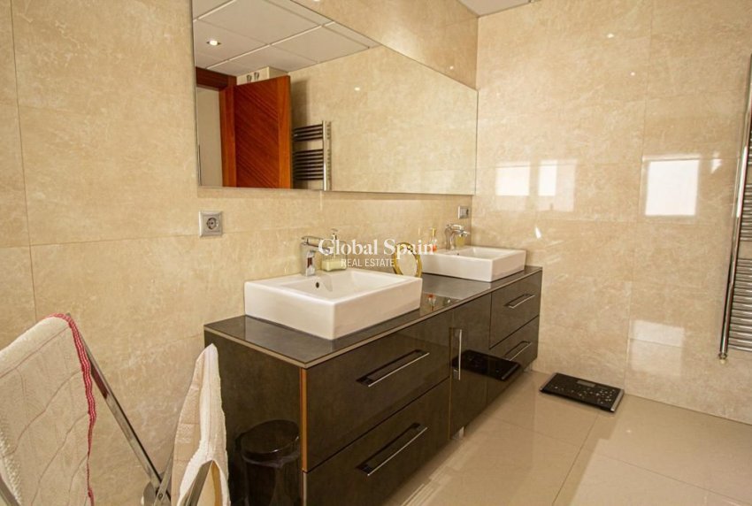 Venta - VILLA -
ALFAZ DEL PI - Albir