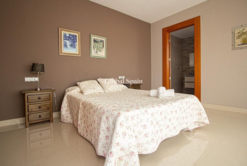 Venta - VILLA -
ALFAZ DEL PI - Albir