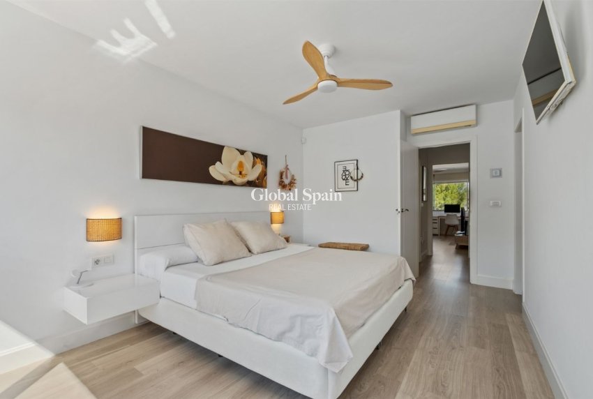 Venta - VILLA -
ALFAZ DEL PI - Costa Blanca