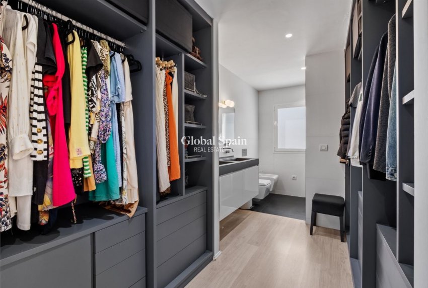 Venta - VILLA -
ALFAZ DEL PI - Costa Blanca