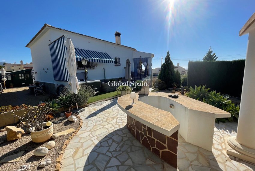 Venta - VILLA -
ALFAZ DEL PI - Costa Blanca