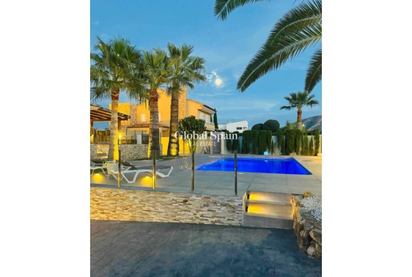 Venta - VILLA -
ALFAZ DEL PI - Costa Blanca