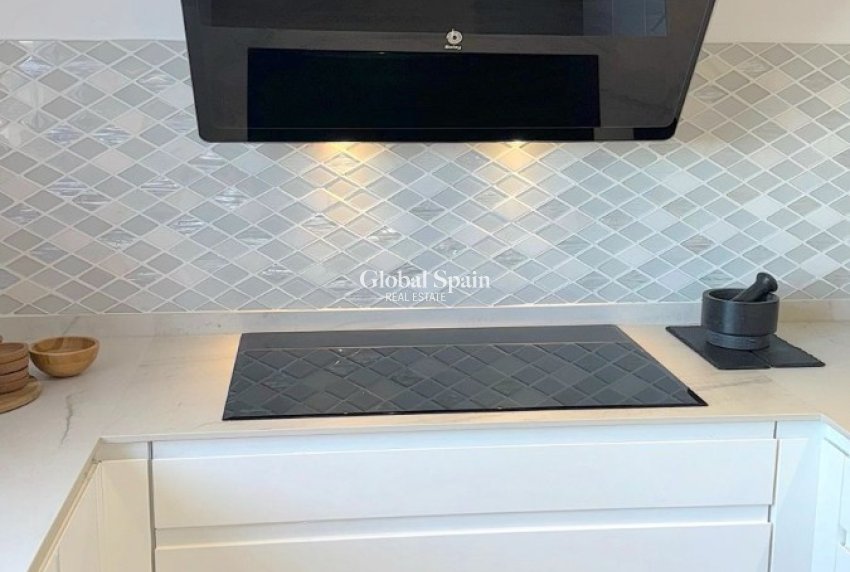 Venta - VILLA -
ALFAZ DEL PI - Costa Blanca