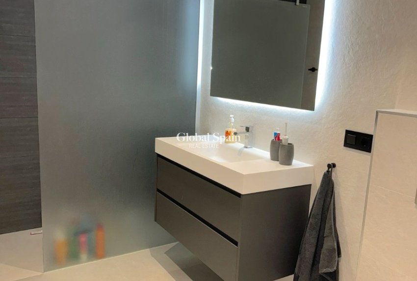 Venta - VILLA -
ALFAZ DEL PI - Costa Blanca