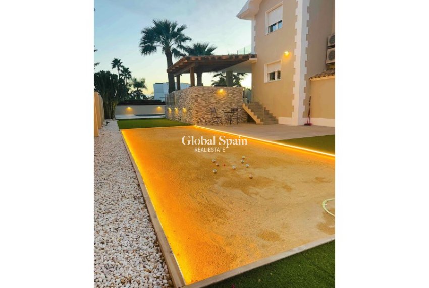 Venta - VILLA -
ALFAZ DEL PI - Costa Blanca