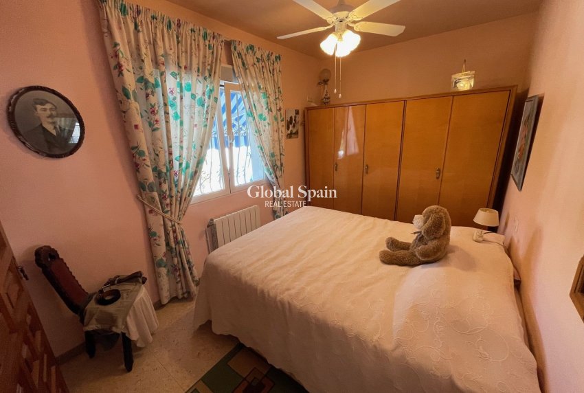 Venta - VILLA -
ALFAZ DEL PI - l'Alfas del Pi