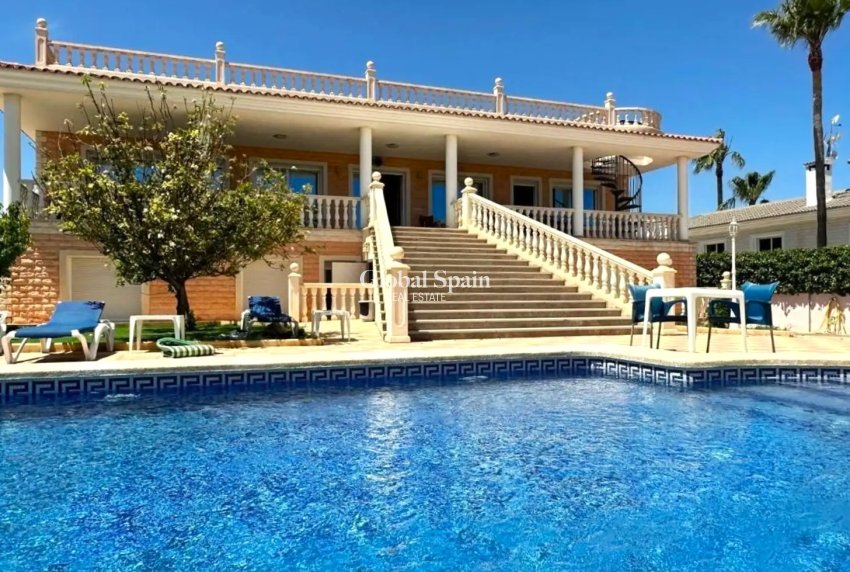 Venta - VILLA -
ALFAZ DEL PI
