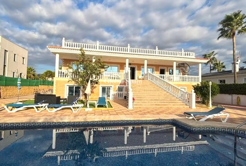 Venta - VILLA -
ALFAZ DEL PI