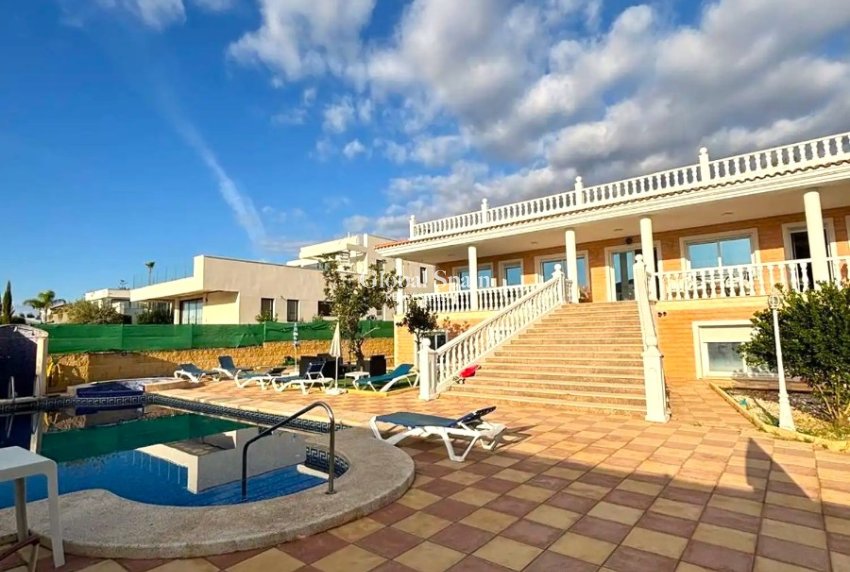 Venta - VILLA -
ALFAZ DEL PI