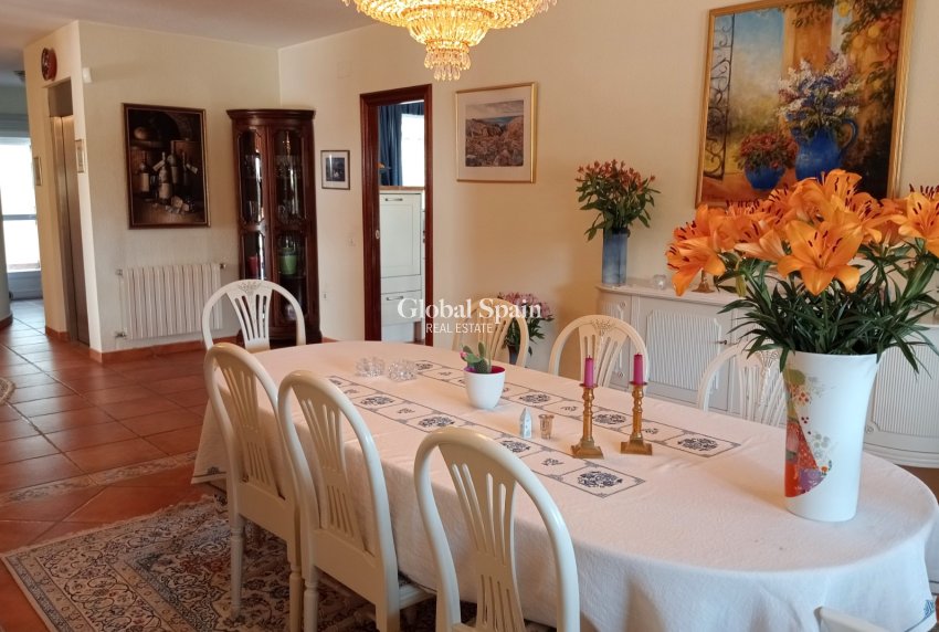 Venta - Villa -
ALFAZ DEL PI