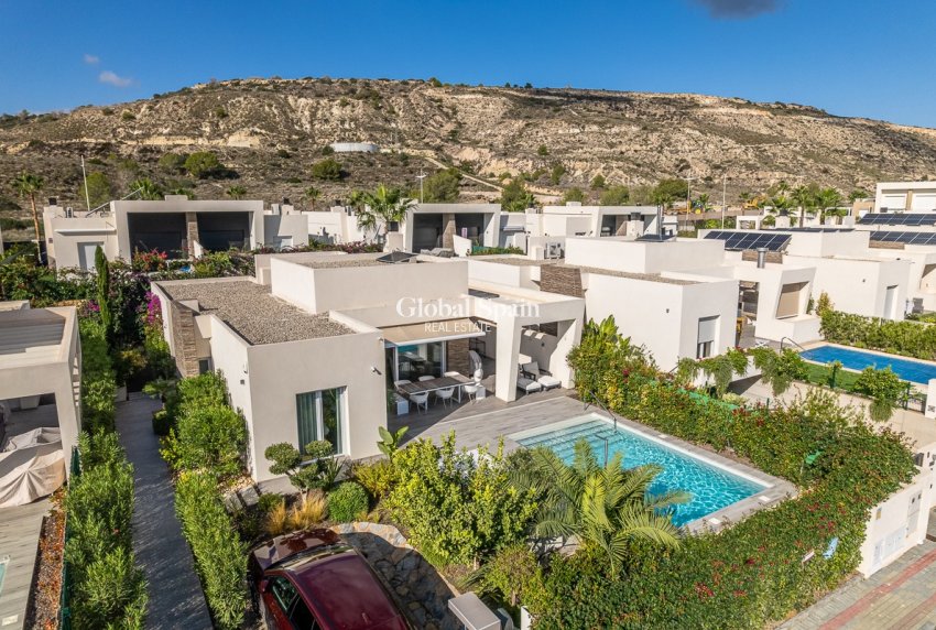 Venta - Villa -
ALGORFA - LA FINCA GOLF / ALGORFA