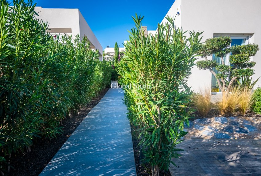 Venta - Villa -
ALGORFA - LA FINCA GOLF / ALGORFA