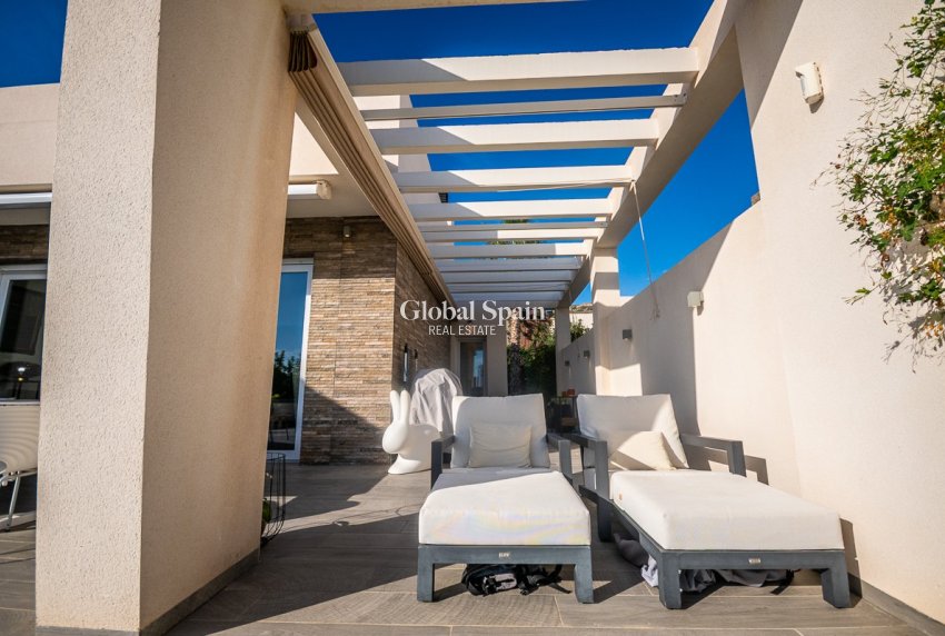 Venta - Villa -
ALGORFA - LA FINCA GOLF / ALGORFA