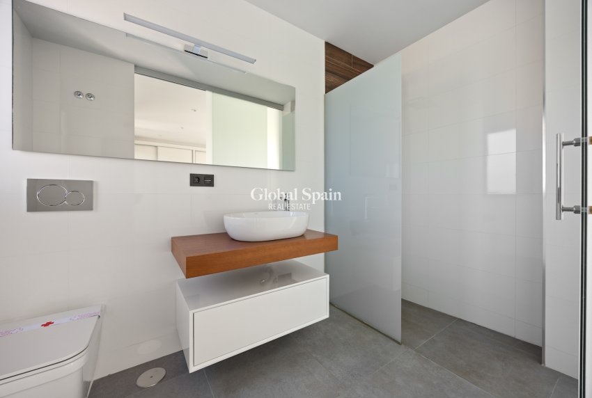 Venta - VILLA -
ALGORFA - LA FINCA GOLF / ALGORFA