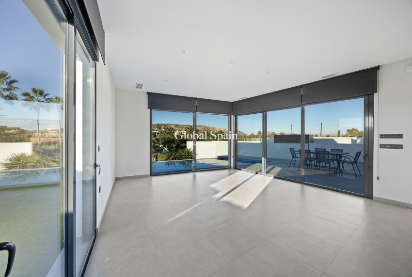 Venta - VILLA -
ALGORFA - LA FINCA GOLF / ALGORFA