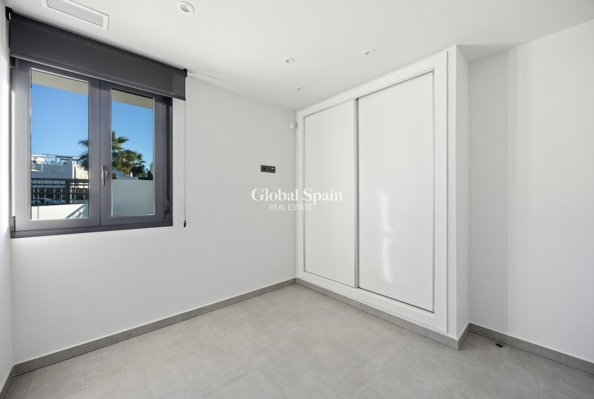 Venta - VILLA -
ALGORFA - LA FINCA GOLF / ALGORFA