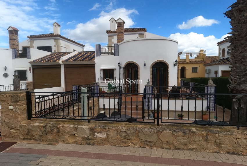 Venta - VILLA -
ALGORFA - LA FINCA GOLF / ALGORFA